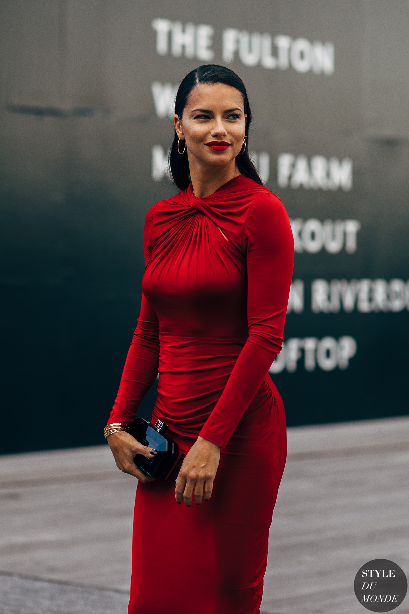 New York SS 2020 Street Style: Adriana Lima