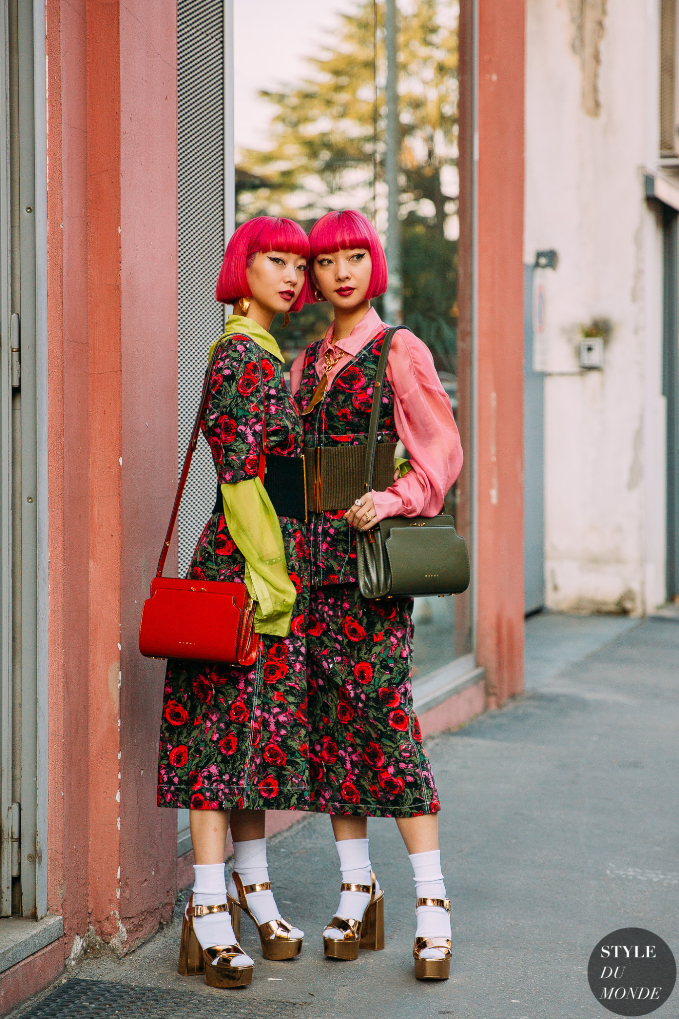 Milan Fall 2020 Street Style: Aya and Ami Suzuki - STYLE DU MONDE ...